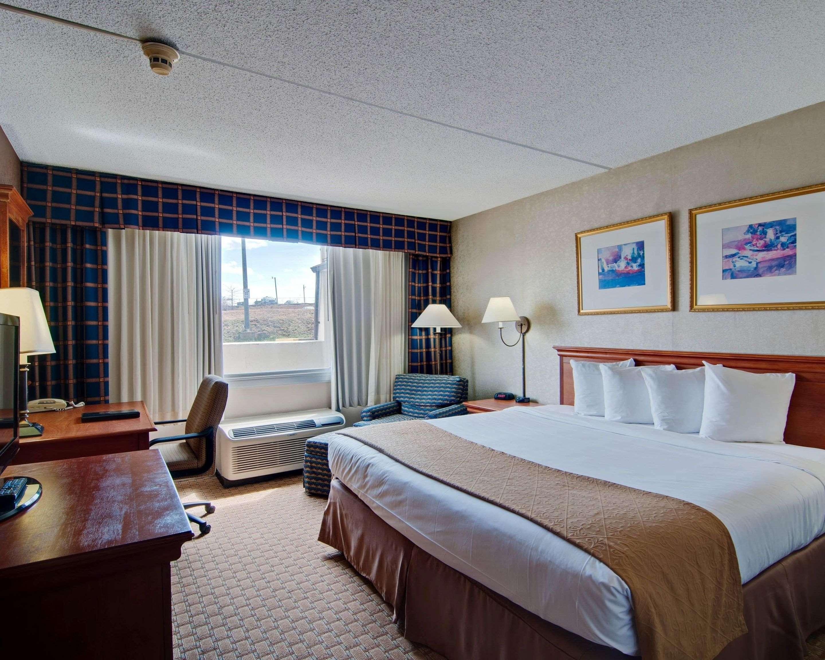Quality Inn Бекли Екстериор снимка